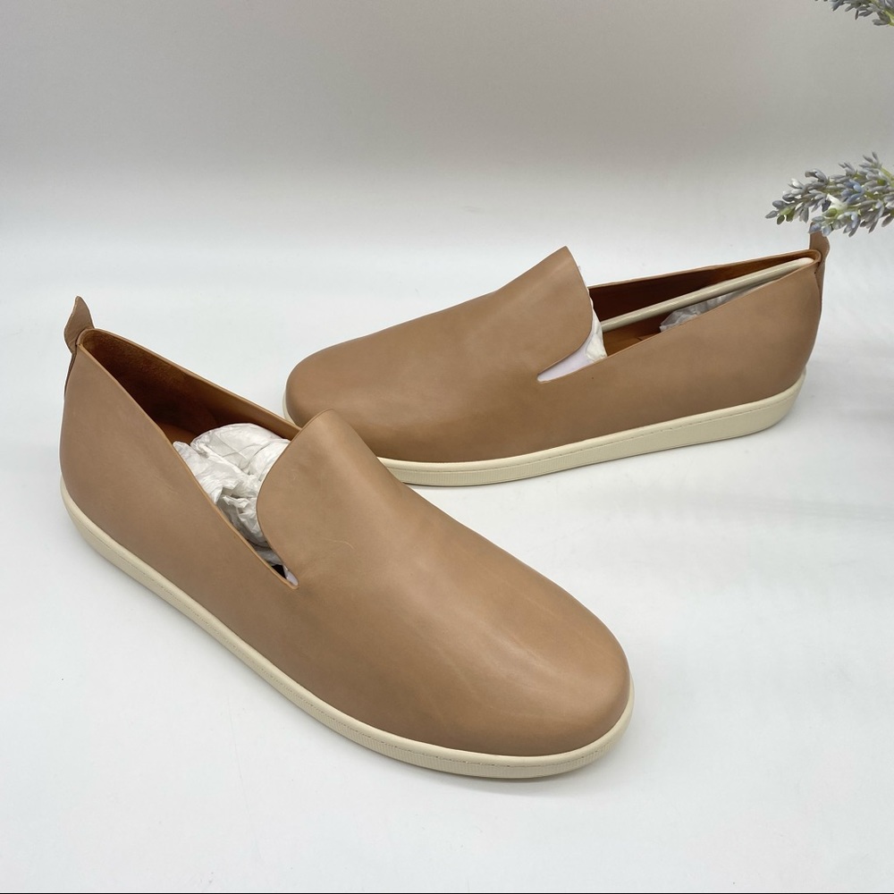 SAVA x Softwalk Nell Beige Leather Slip on Sneakers 
Size 42M or US 11.5 to 12